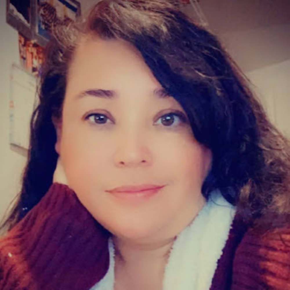 Meet your Posher, Laura